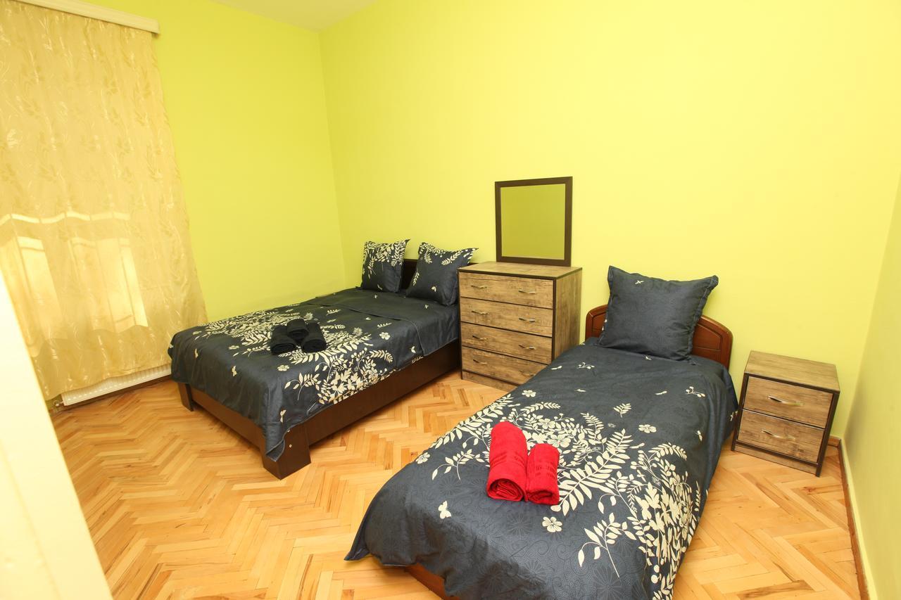 Apartment At Stalin House Tbilisi Exteriör bild
