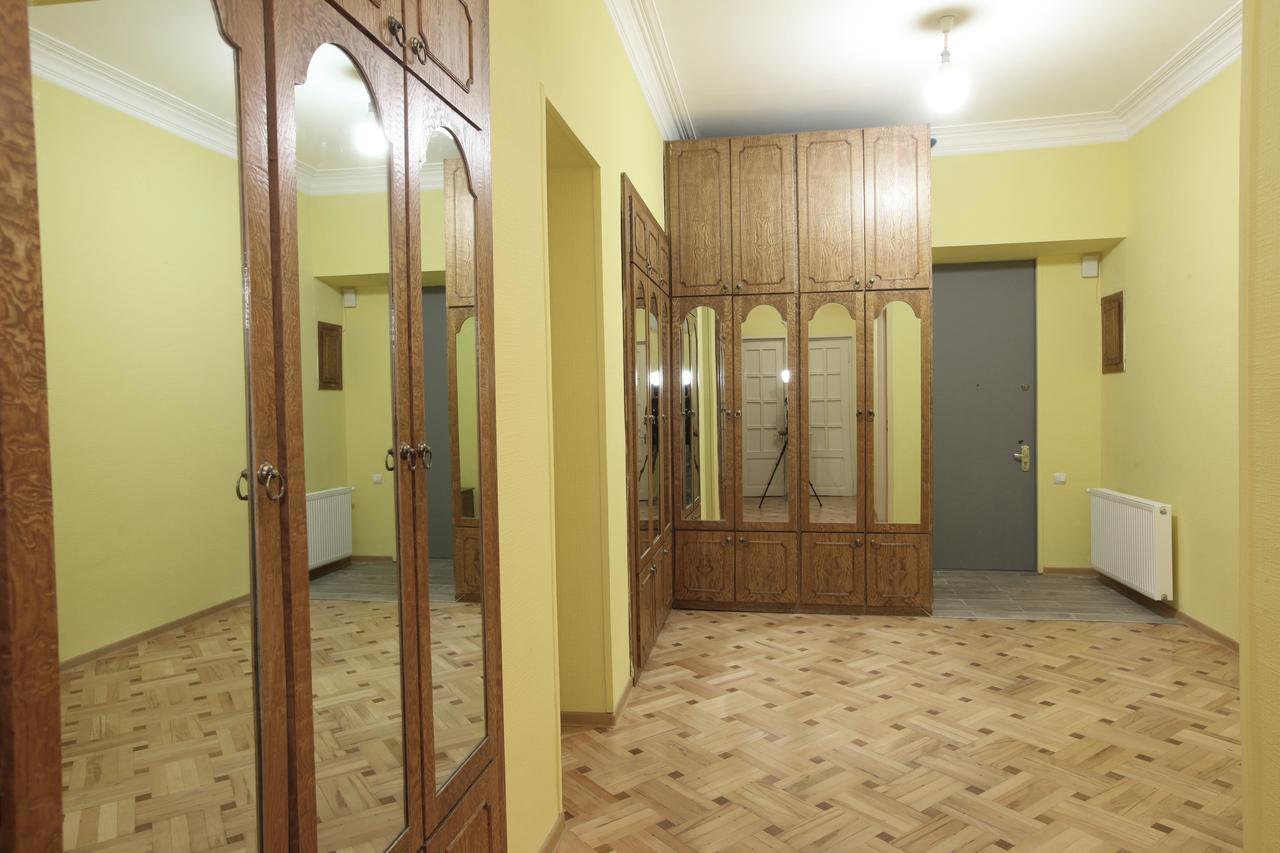 Apartment At Stalin House Tbilisi Exteriör bild
