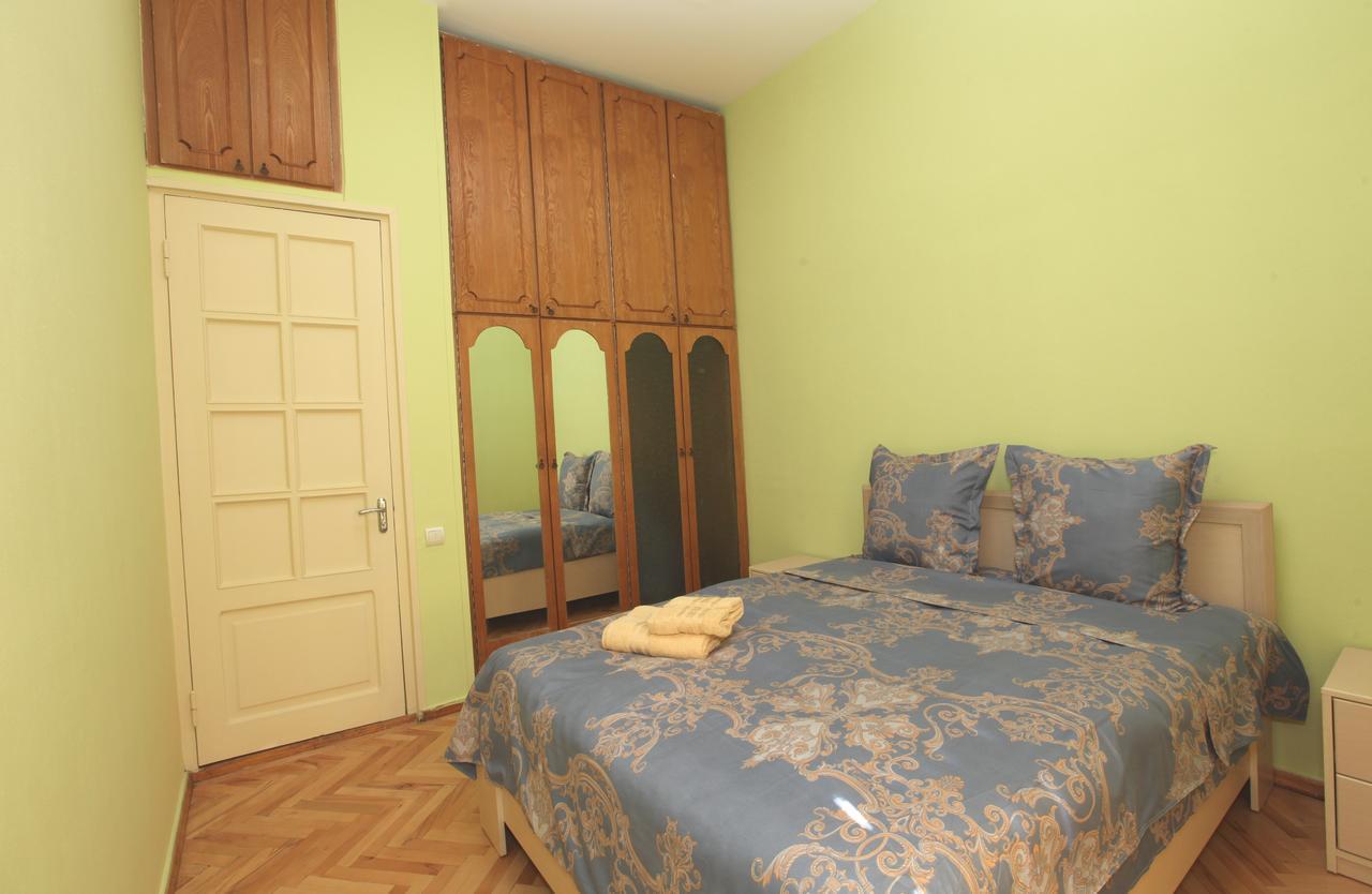 Apartment At Stalin House Tbilisi Exteriör bild