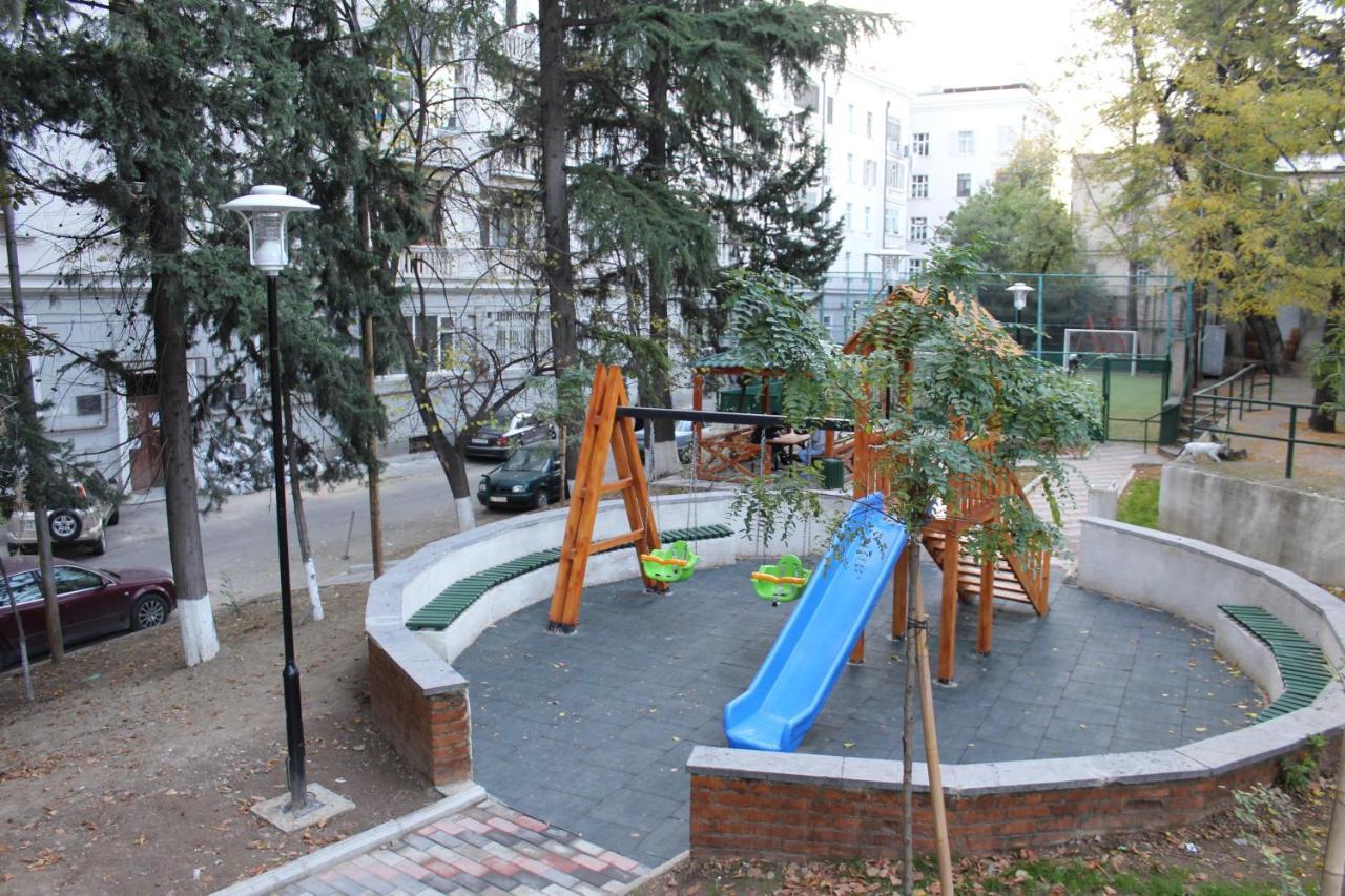 Apartment At Stalin House Tbilisi Exteriör bild